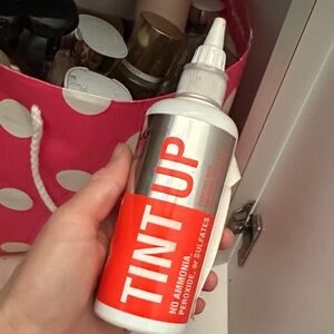 COPY - Kiss Semi-Permanent Ruby Red Hair Color